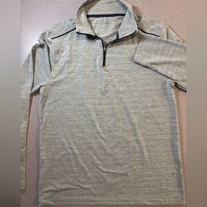 J.Crew Performance Heather Gray Quarter-Zip pullover‎ Top. SZ M